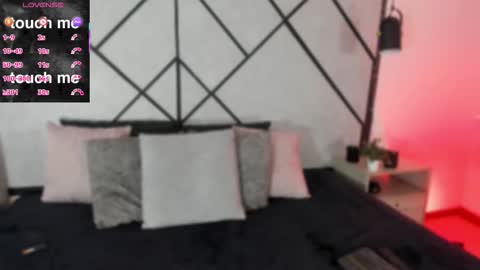 Reven  online show from December 4, 8:09 pm