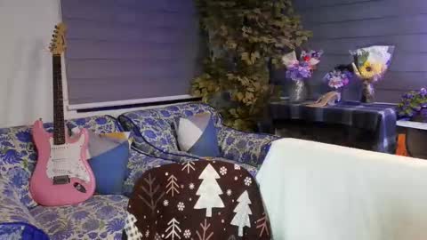 rica online show from March 13, 7:26 pm