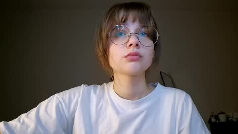 Luna online show from April 24, 6:33 pm