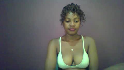 ricie001 online show from April 8, 12:40 pm