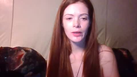 ridinghoodred online show from January 12, 10:20 am