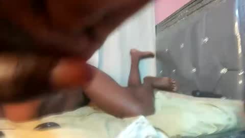 rihanah256 online show from March 4, 11:11 pm