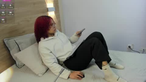 Sara online show from April 20, 10:18 am