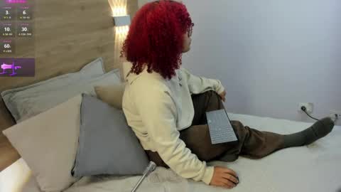 Sara online show from April 22, 10:01 am