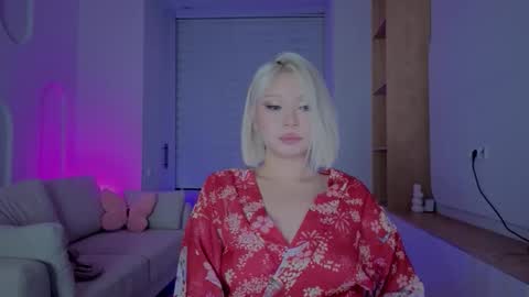 rileymee online show from September 17, 1:31 pm