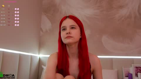 Snapshot of rina_red_ chatting on January 13, 11:41 am Rina online show from January 13, 11:41 am