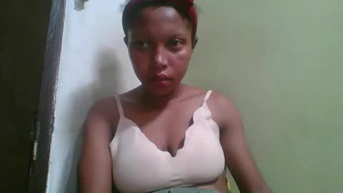 rinah654271 online show from April 26, 1:42 pm