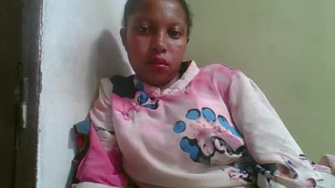 rinah654271 online show from April 24, 12:52 pm