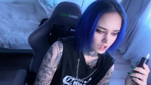 Snapshot of ripper_66 chatting on January 17, 11:49 am DianaBrite fansl y online show from January 17, 11:49 am