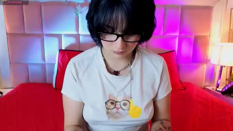 robin D online show from April 24, 1:14 pm