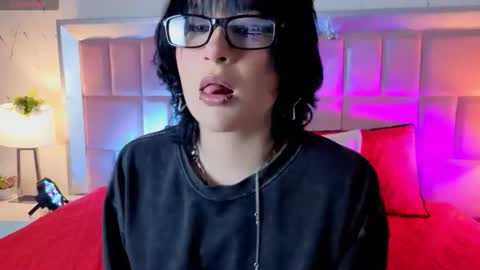 robin D online show from April 23, 12:40 pm