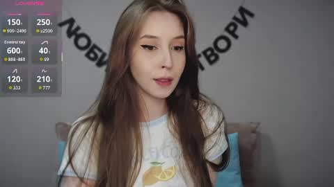 rocketsgirl online show from June 18, 9:14 am