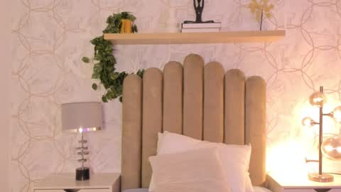 Snapshot of roma_love_ chatting on December 11, 12:12 pm online show from December 11, 12:12 pm
