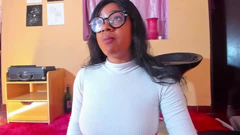 Snapshot of romantic_stargirl chatting on December 25, 12:58 pm Is A Belle online show from December 25, 12:58 pm