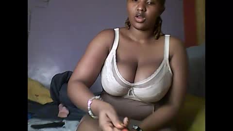 Romina 26 online show from June 8, 1:28 am