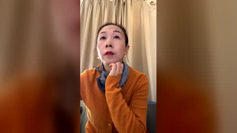 rongrong0329 online show from May 3, 7:23 am