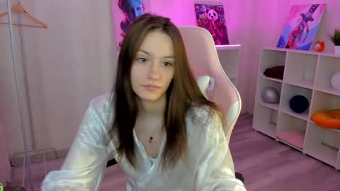 Viola online show from April 19, 9:09 am