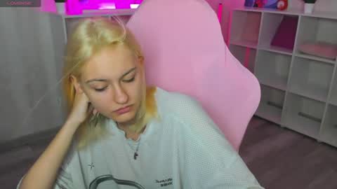 Viola online show from August 2, 12:46 am