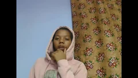 rosah225127 online show from May 3, 5:44 am