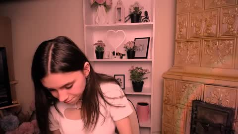 Rose online show from April 2, 6:44 am