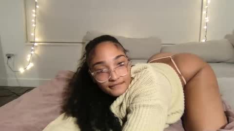 Rosalina online show from November 5, 5:34 am