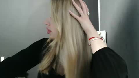 Rosalina online show from April 22, 12:35 pm