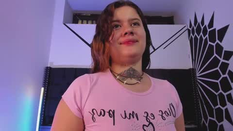 Snapshot of rosalinegrey chatting on October 9, 6:17 am Rosaline Grey online show from October 9, 6:17 am