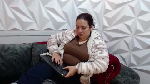 Rose online show from March 8, 11:58 am