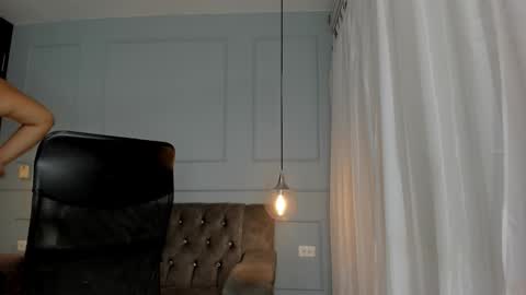 rose__monroe online show from November 30, 12:31 pm