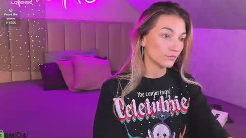 Kimberlly online show from July 20, 11:27 pm