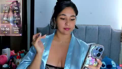 rose_towers4 online show from June 18, 10:25 pm
