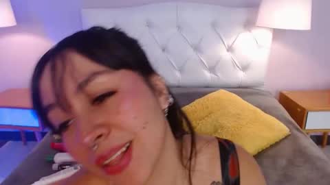 Snapshot of rosee20_ chatting on October 17, 4:27 am sofia online show from October 17, 4:27 am