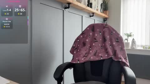 rose97 online show from October 8, 9:57 am