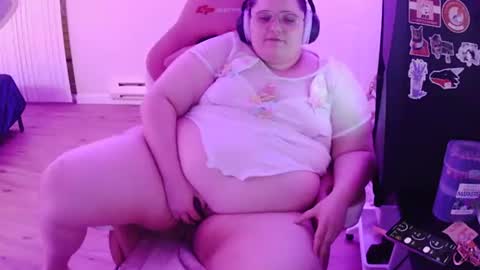 Snapshot of rosekiller55 chatting on October 31, 3:30 am rosekiller55 online show from October 31, 3:30 am