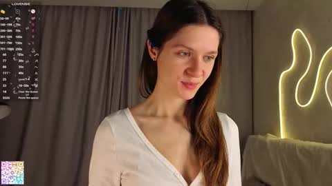 Graise online show from October 17, 4:16 am