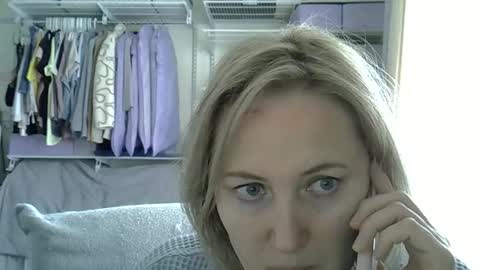 rosemeonce online show from May 12, 8:33 am