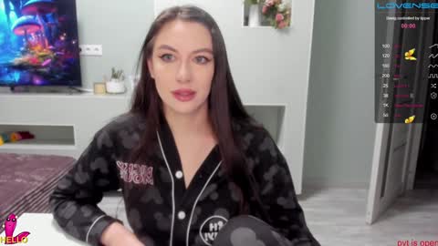 Julia online show from December 29, 11:50 pm