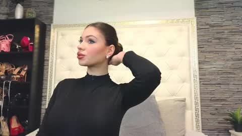 Snapshot of rosevanessa chatting on March 11, 6:08 am Gabriela online show from March 11, 6:08 am