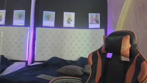 rosi_cooper online show from June 14, 12:05 pm