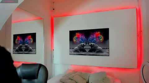 rosi_cooper online show from February 15, 10:33 am