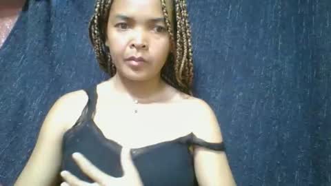 rosia685234 online show from April 26, 7:17 am