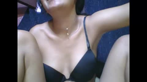 rosia685234 online show from December 20, 7:12 am