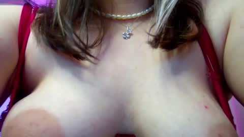 RosieNana online show from February 2, 6:40 pm