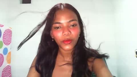 Snapshot of ross_saky chatting on September 16, 8:17 pm ross_saky online show from September 16, 8:17 pm
