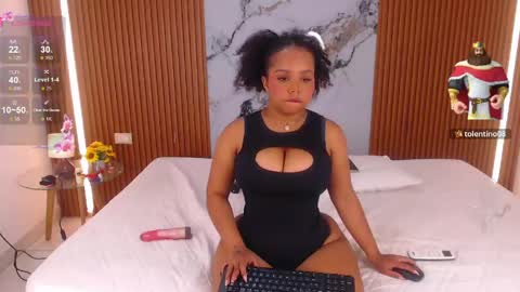 Rossi Hill online show from April 26, 1:42 pm