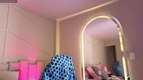 rossiie_hunt_ online show from May 11, 2:45 pm