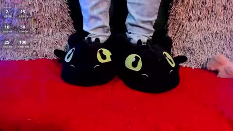 rosyejones online show from November 7, 1:28 pm