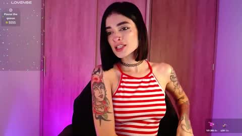 Snapshot of rot_wallace chatting on March 2, 12:31 am rot_wallace online show from March 2, 12:31 am