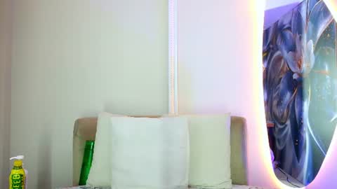 rouxinferno_cr online show from June 10, 3:49 am