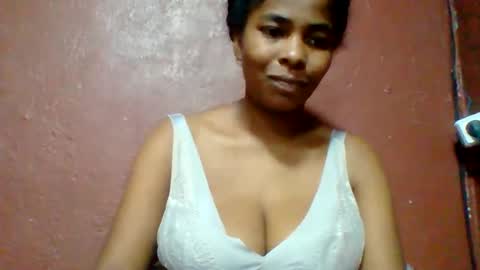 rovaelyah online show from April 25, 1:41 pm